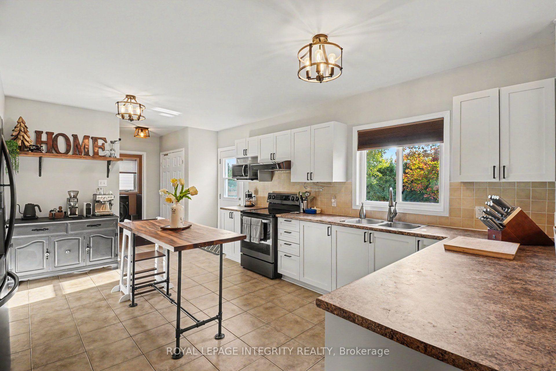 Photo 9 of 84 Lamadeleine Boulevard, Russell, Embrun — HOMEH