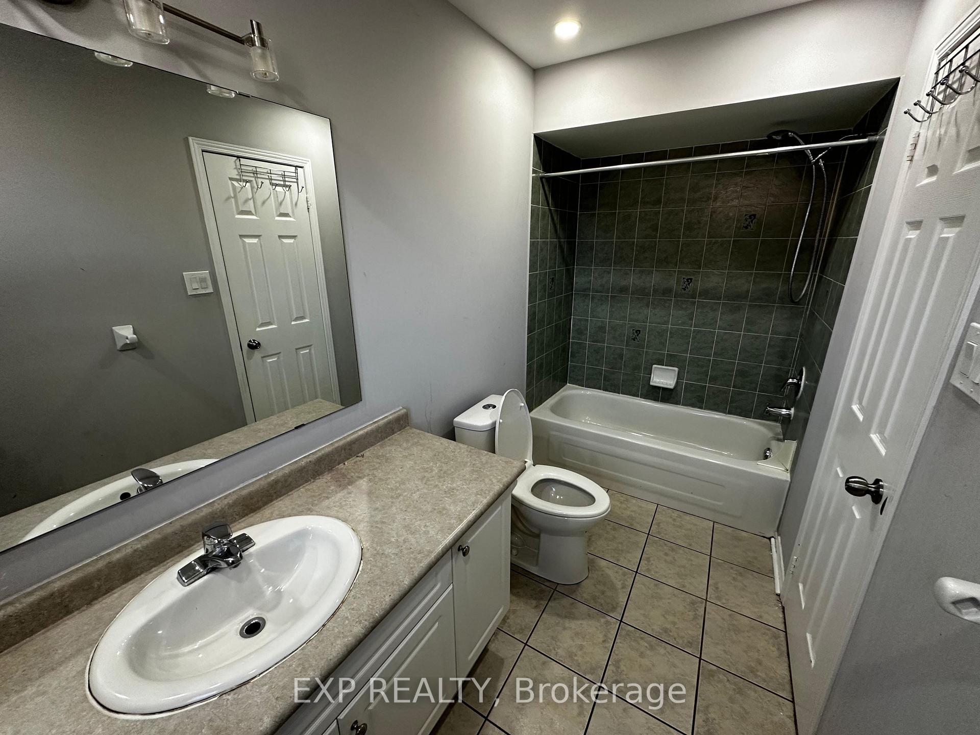 Photo 6 of 25 Prince Crescent, Brampton, Northwest Sandalwood Parkway — HOMEH
