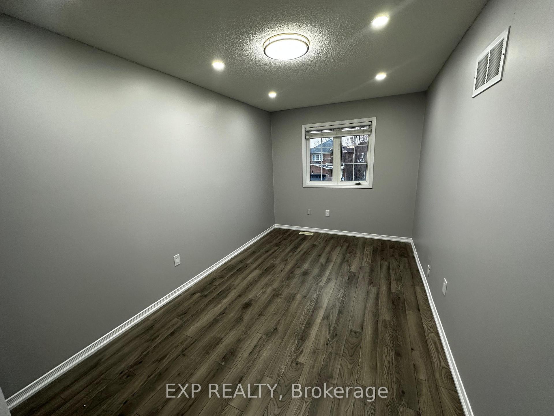 Photo 7 of 25 Prince Crescent, Brampton, Northwest Sandalwood Parkway — HOMEH