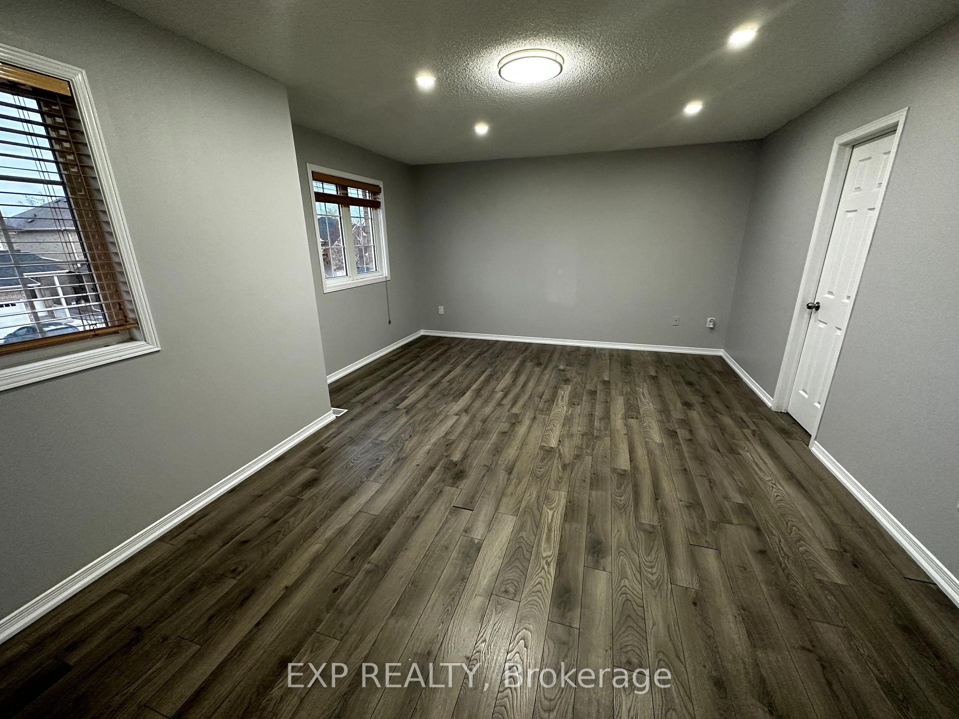 Photo 8 of 25 Prince Crescent, Brampton, Northwest Sandalwood Parkway — HOMEH