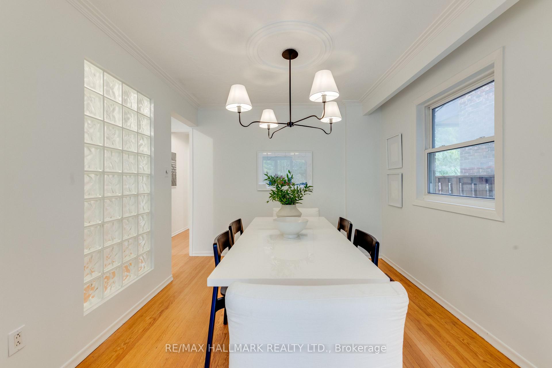 Photo 7 of 45 Sorauren Avenue, Toronto, Roncesvalles — HOMEH