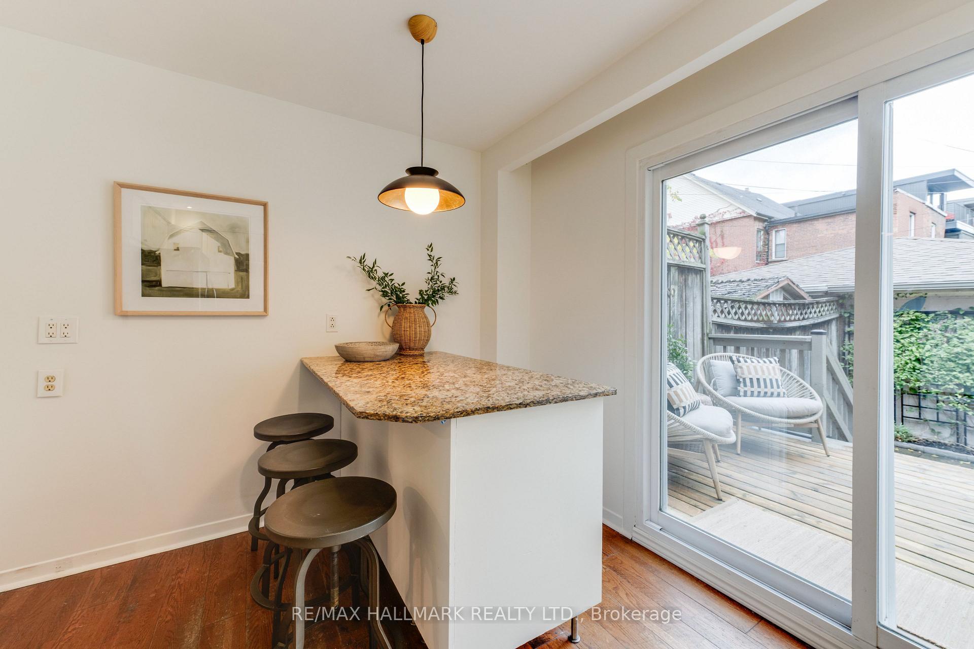 Photo 13 of 45 Sorauren Avenue, Toronto, Roncesvalles — HOMEH