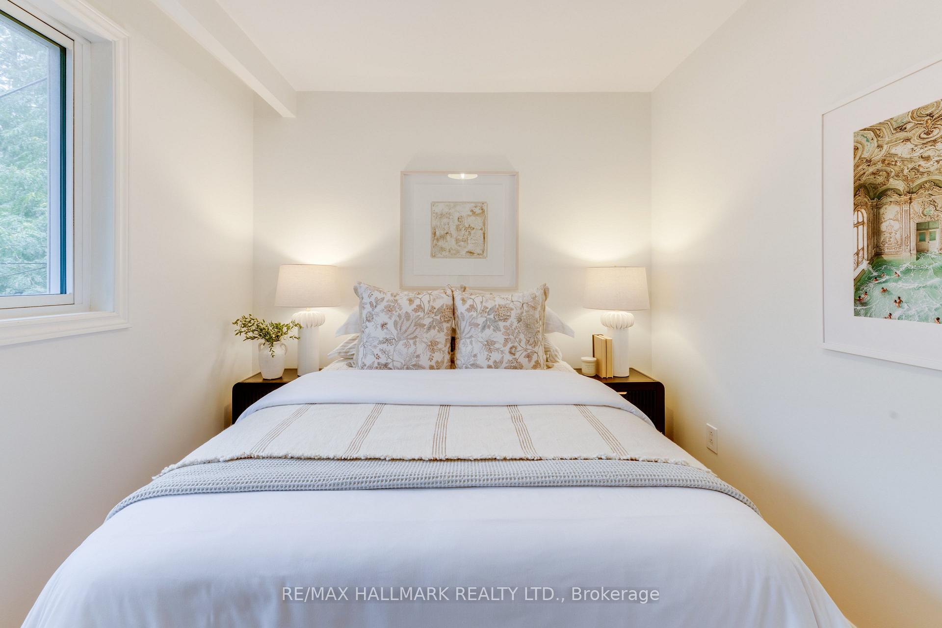 Photo 18 of 45 Sorauren Avenue, Toronto, Roncesvalles — HOMEH