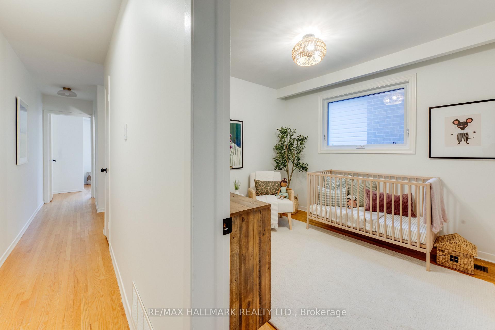 Photo 23 of 45 Sorauren Avenue, Toronto, Roncesvalles — HOMEH