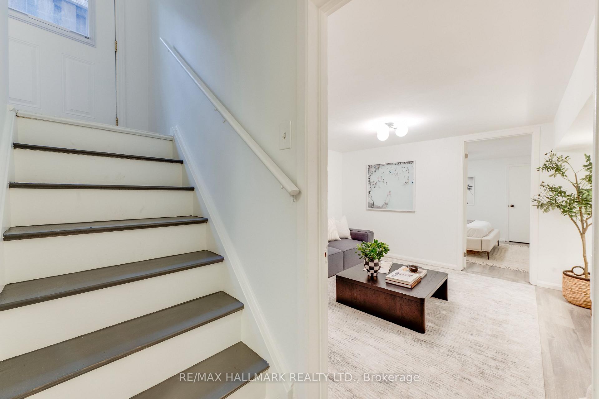 Photo 27 of 45 Sorauren Avenue, Toronto, Roncesvalles — HOMEH