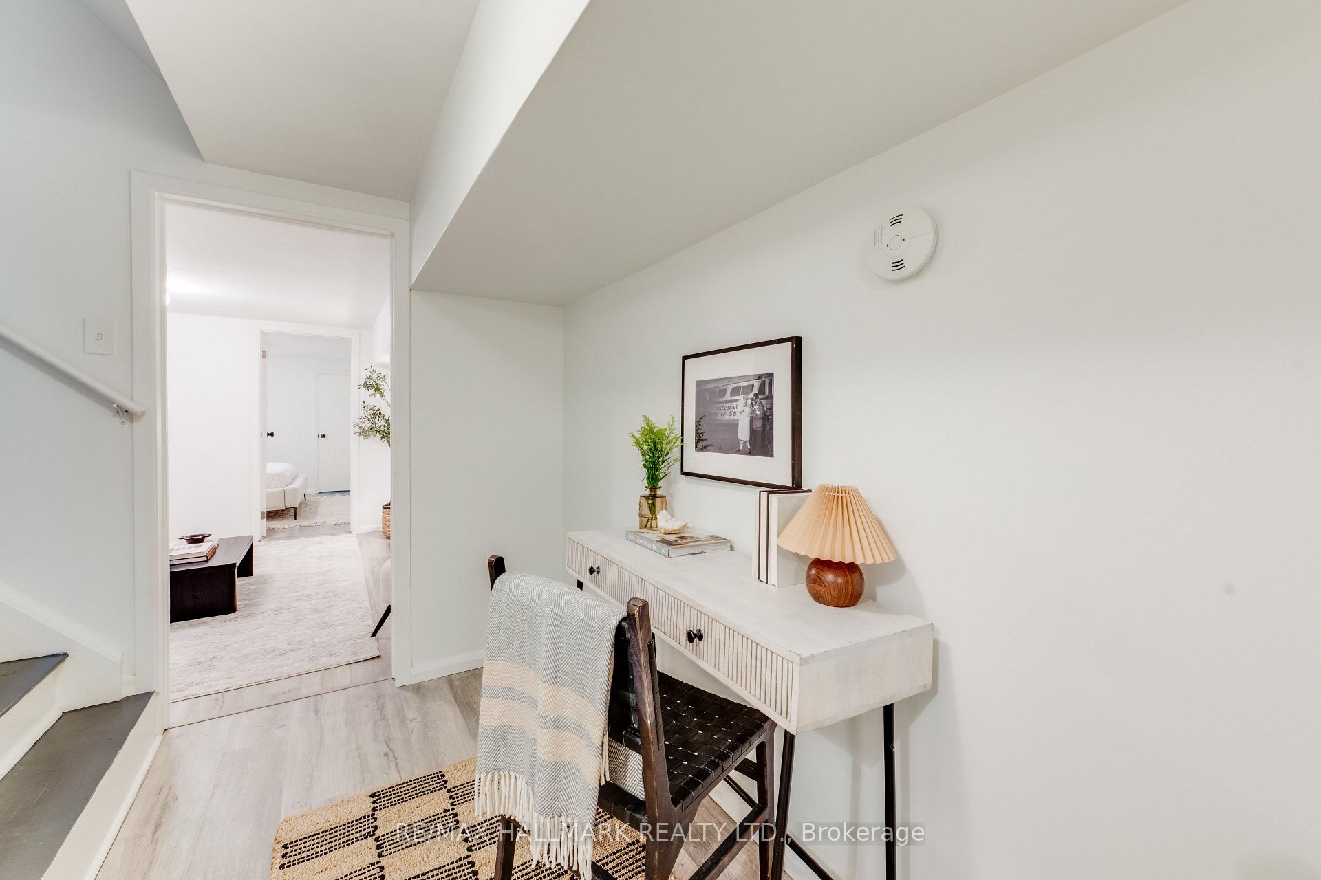 Photo 31 of 45 Sorauren Avenue, Toronto, Roncesvalles — HOMEH