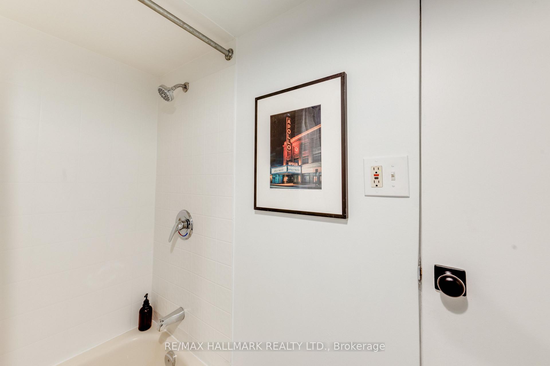 Photo 35 of 45 Sorauren Avenue, Toronto, Roncesvalles — HOMEH