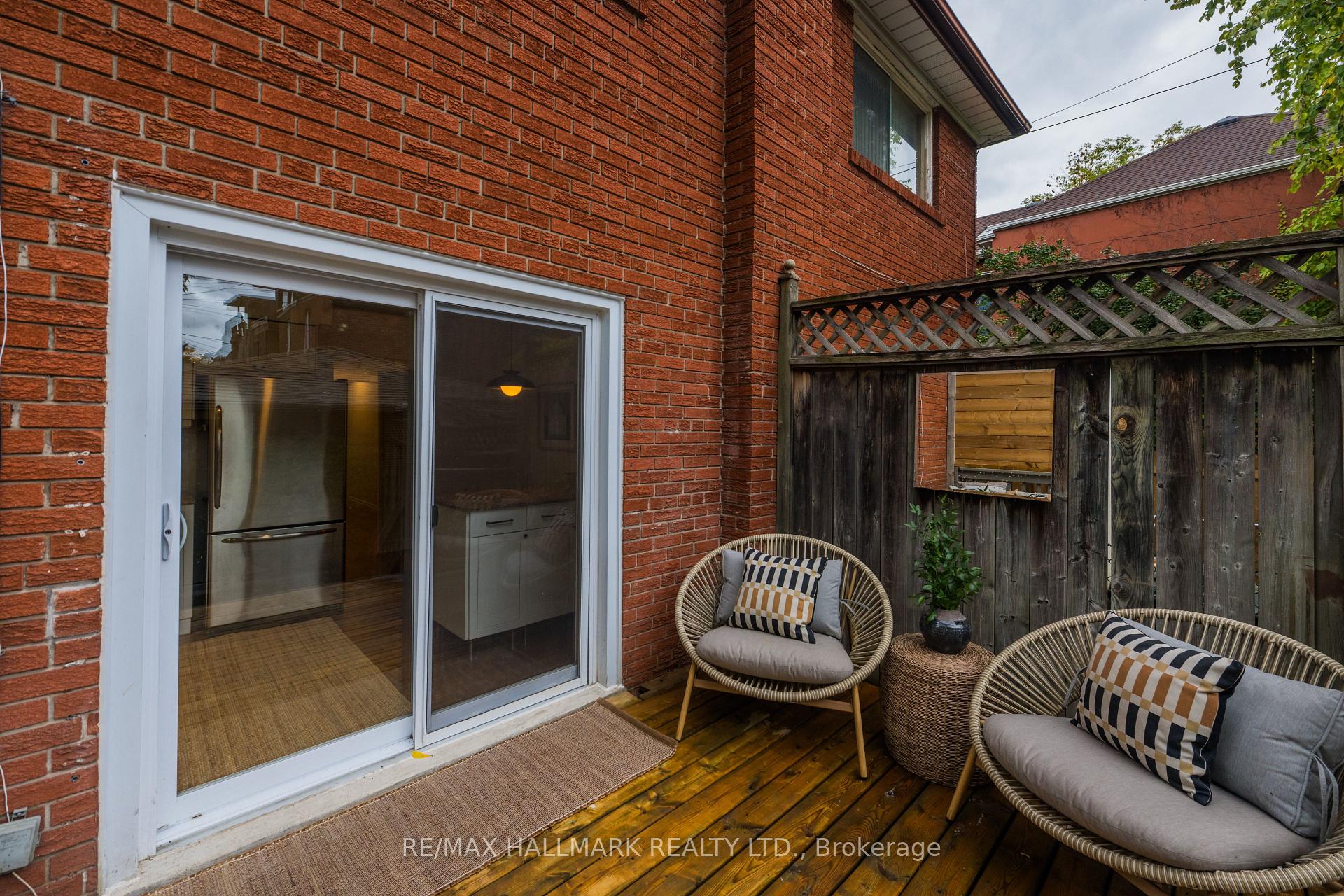 Photo 37 of 45 Sorauren Avenue, Toronto, Roncesvalles — HOMEH