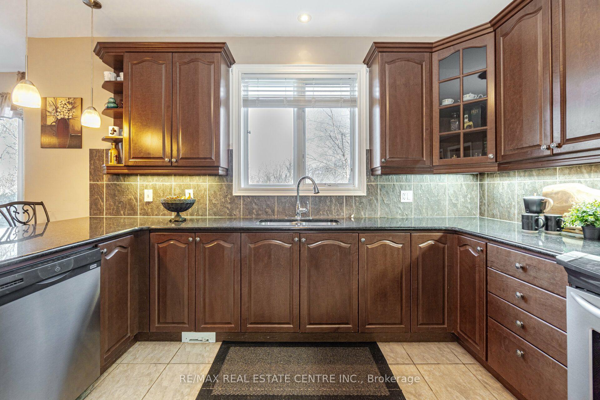 Photo 20 of 2327 Lyndhurst Drive, Oakville, Joshua Creek — HOMEH