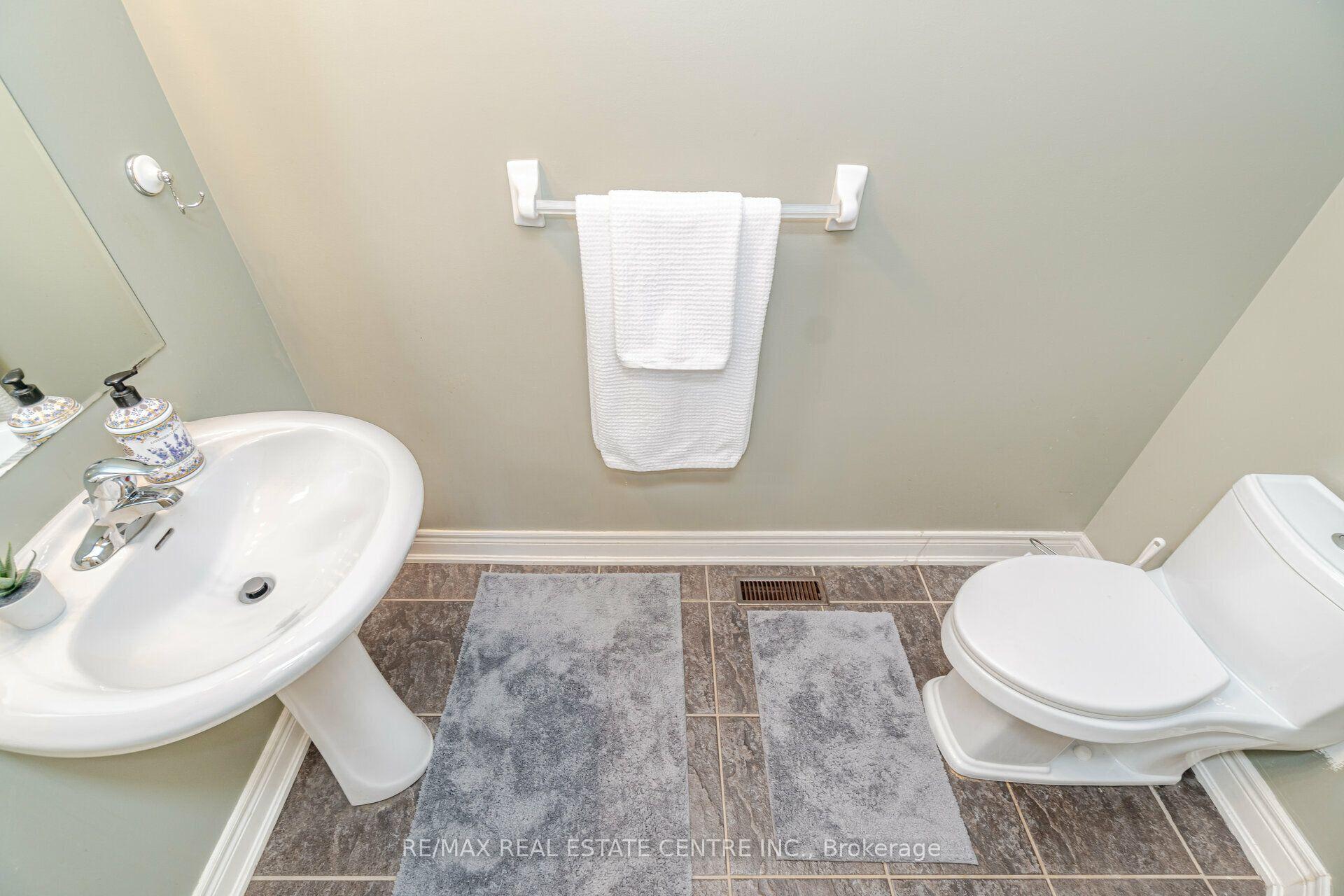 Photo 24 of 2327 Lyndhurst Drive, Oakville, Joshua Creek — HOMEH