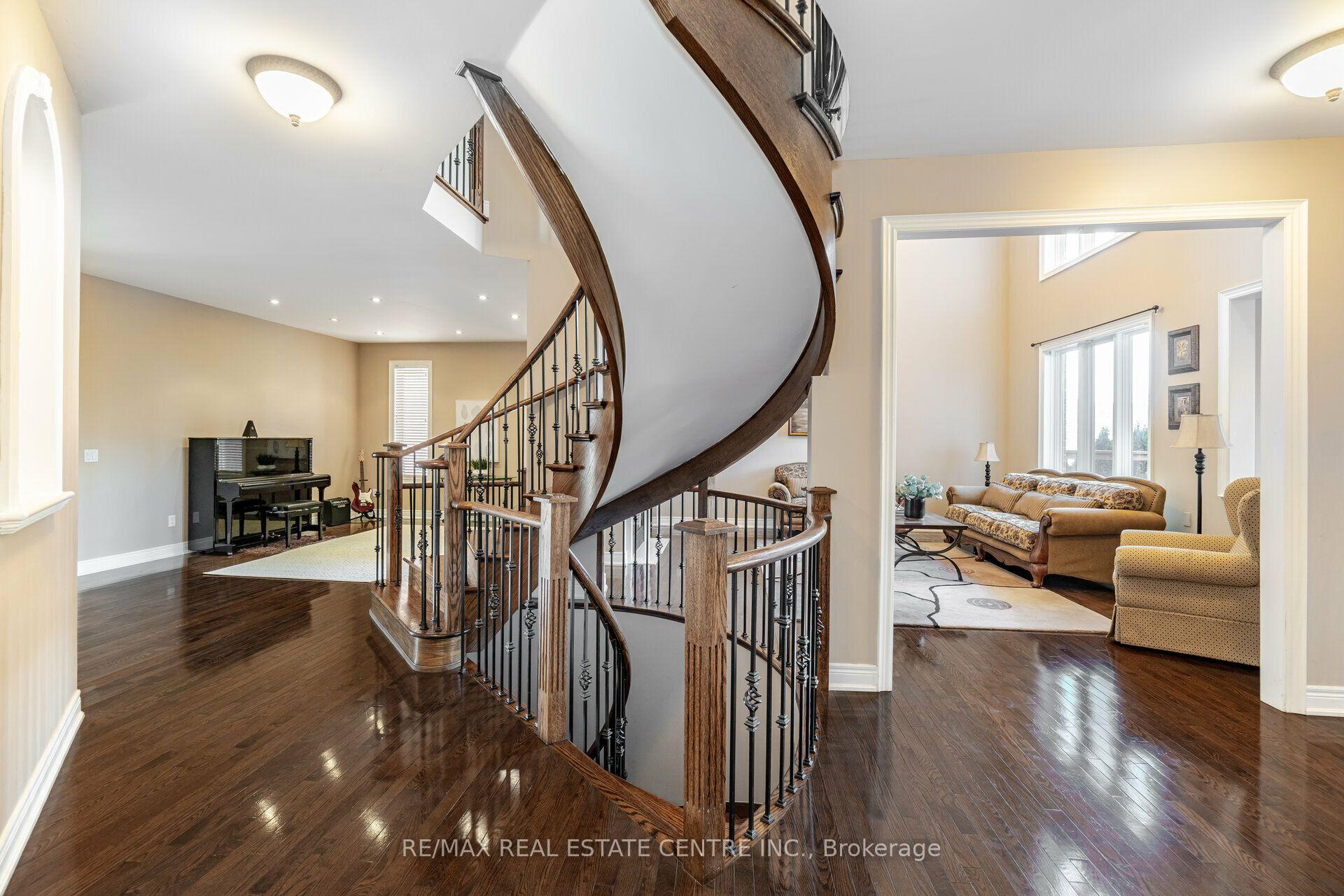 Photo 28 of 2327 Lyndhurst Drive, Oakville, Joshua Creek — HOMEH