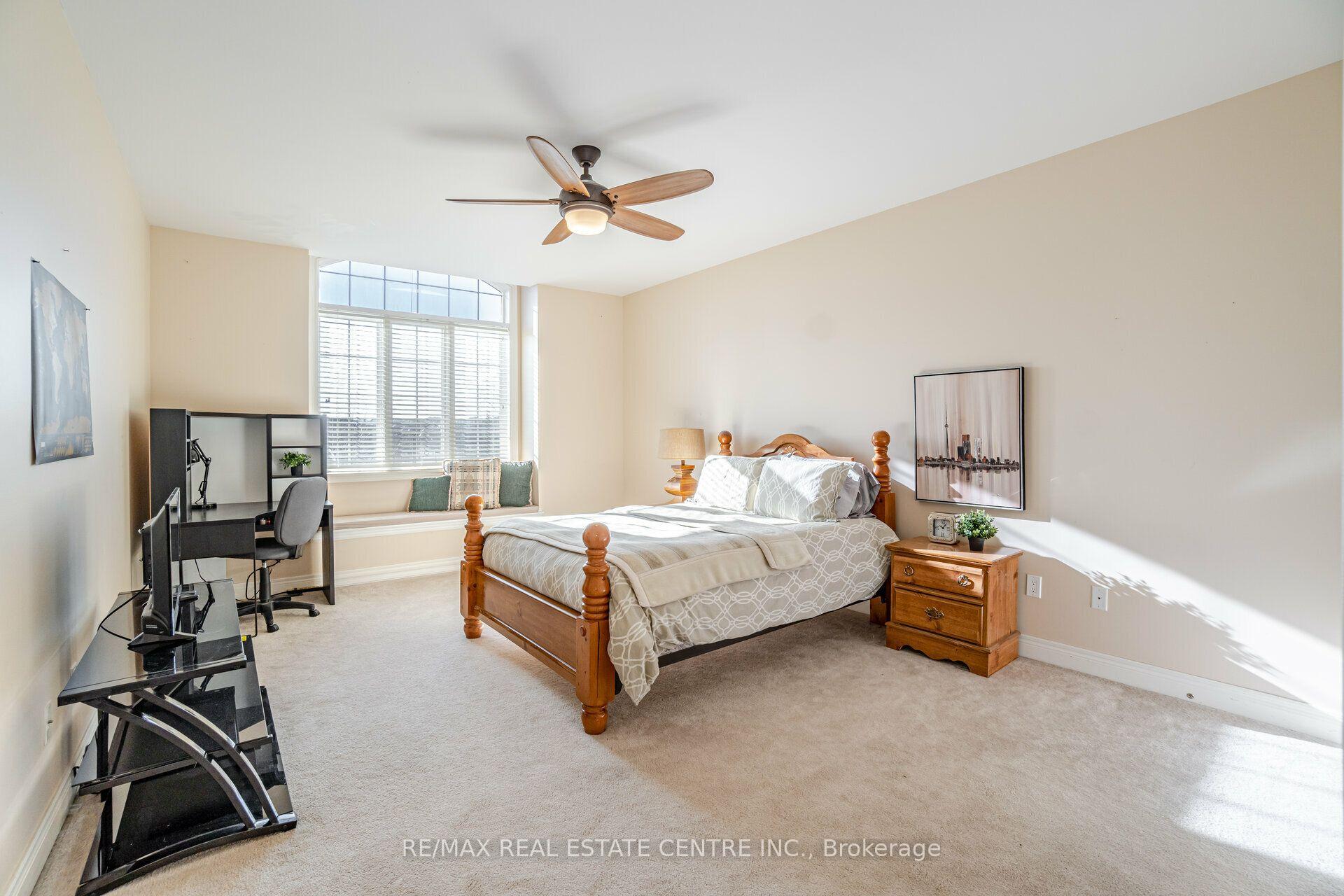 Photo 39 of 2327 Lyndhurst Drive, Oakville, Joshua Creek — HOMEH