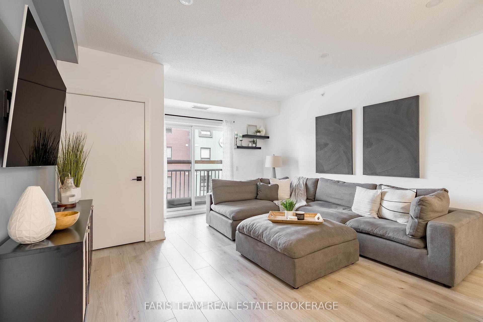 Photo 8 of Unit 315, 4 Spice Way, Barrie, Rural Barrie Southeast — HOMEH