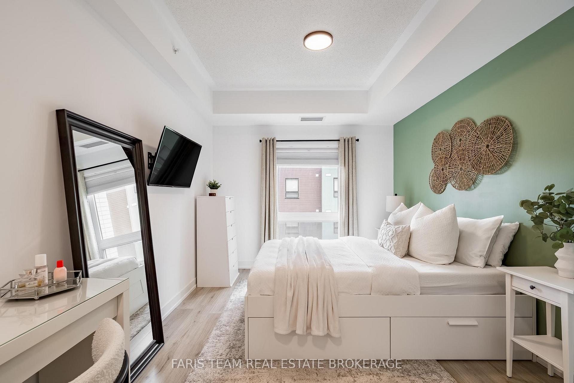 Photo 9 of Unit 315, 4 Spice Way, Barrie, Rural Barrie Southeast — HOMEH