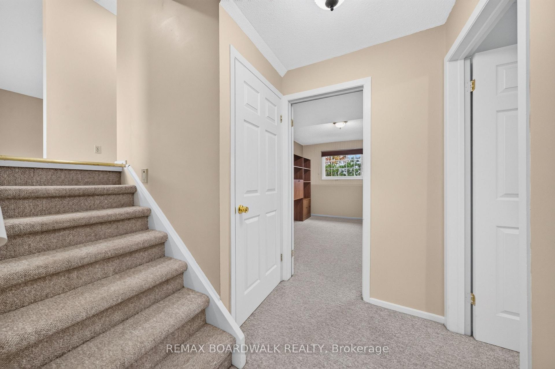 Photo 27 of 20 Tripp Crescent, Ottawa, Barrhaven - Pheasant Run — HOMEH