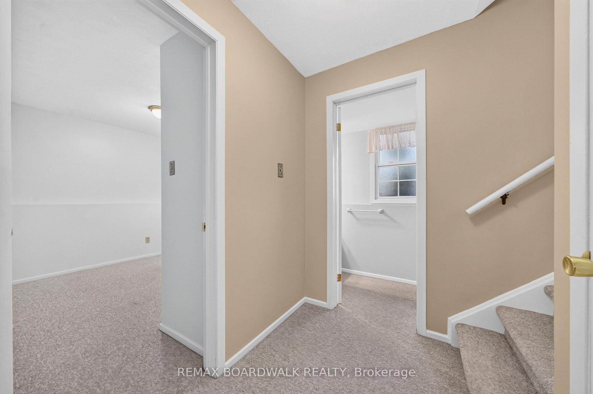 Photo 33 of 20 Tripp Crescent, Ottawa, Barrhaven - Pheasant Run — HOMEH