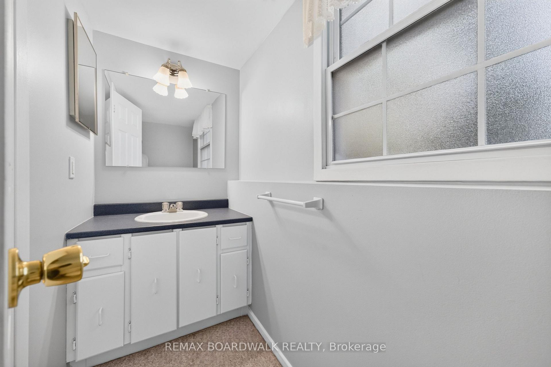 Photo 37 of 20 Tripp Crescent, Ottawa, Barrhaven - Pheasant Run — HOMEH