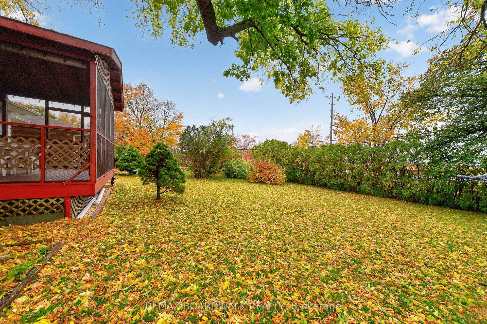 Photo 42 of 20 Tripp Crescent, Ottawa, Barrhaven - Pheasant Run — HOMEH