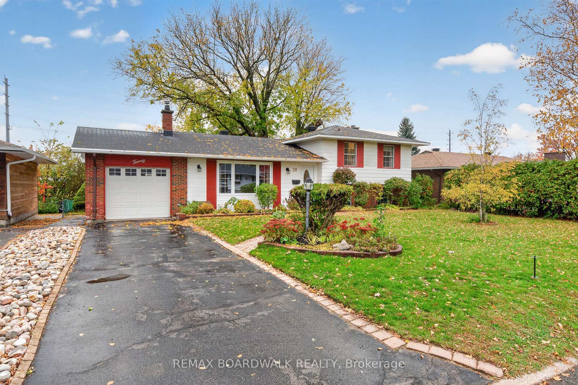 Photo 45 of 20 Tripp Crescent, Ottawa, Barrhaven - Pheasant Run — HOMEH