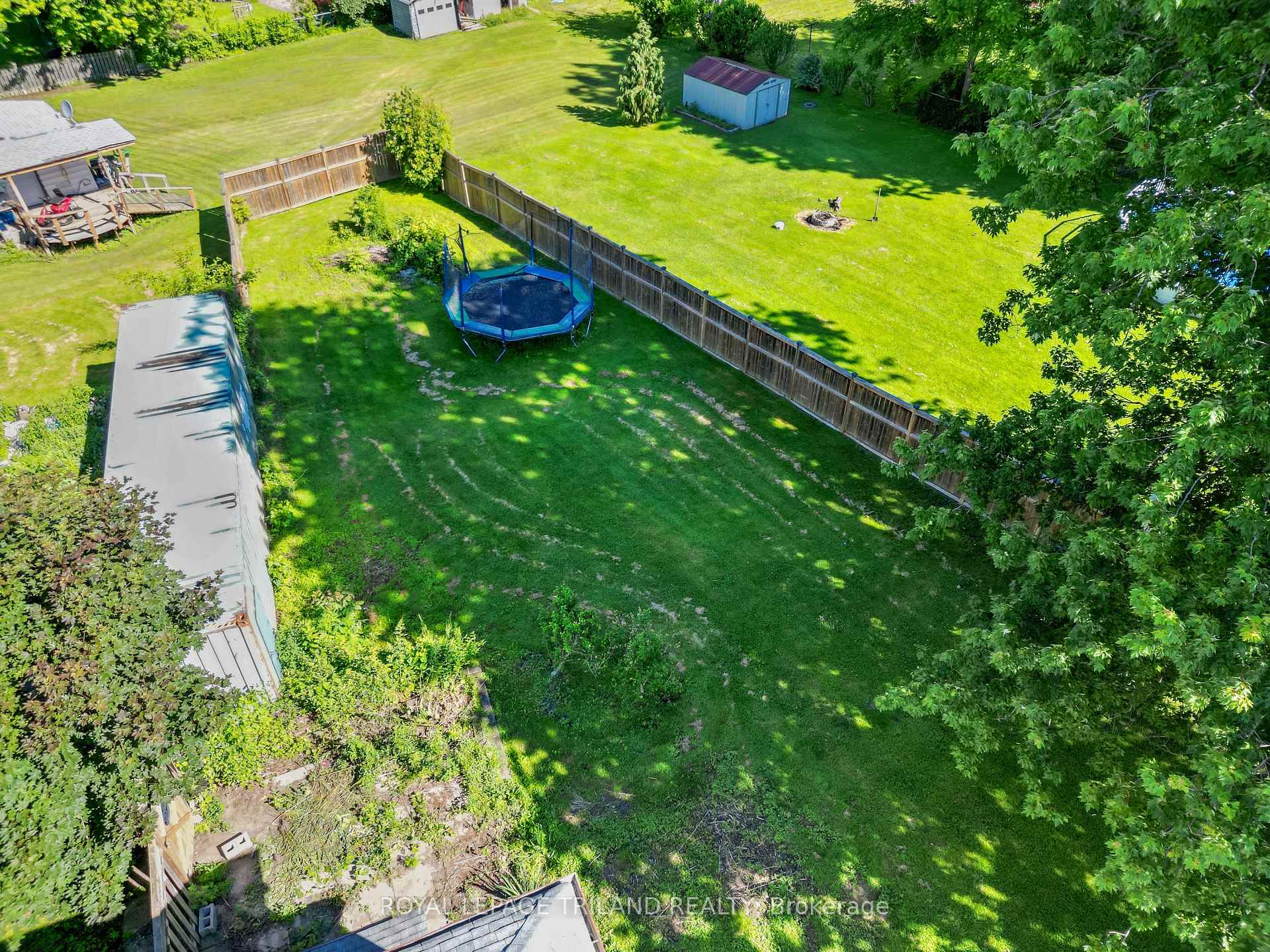 Photo 5 of 15 Dundas Street, Newbury — HOMEH