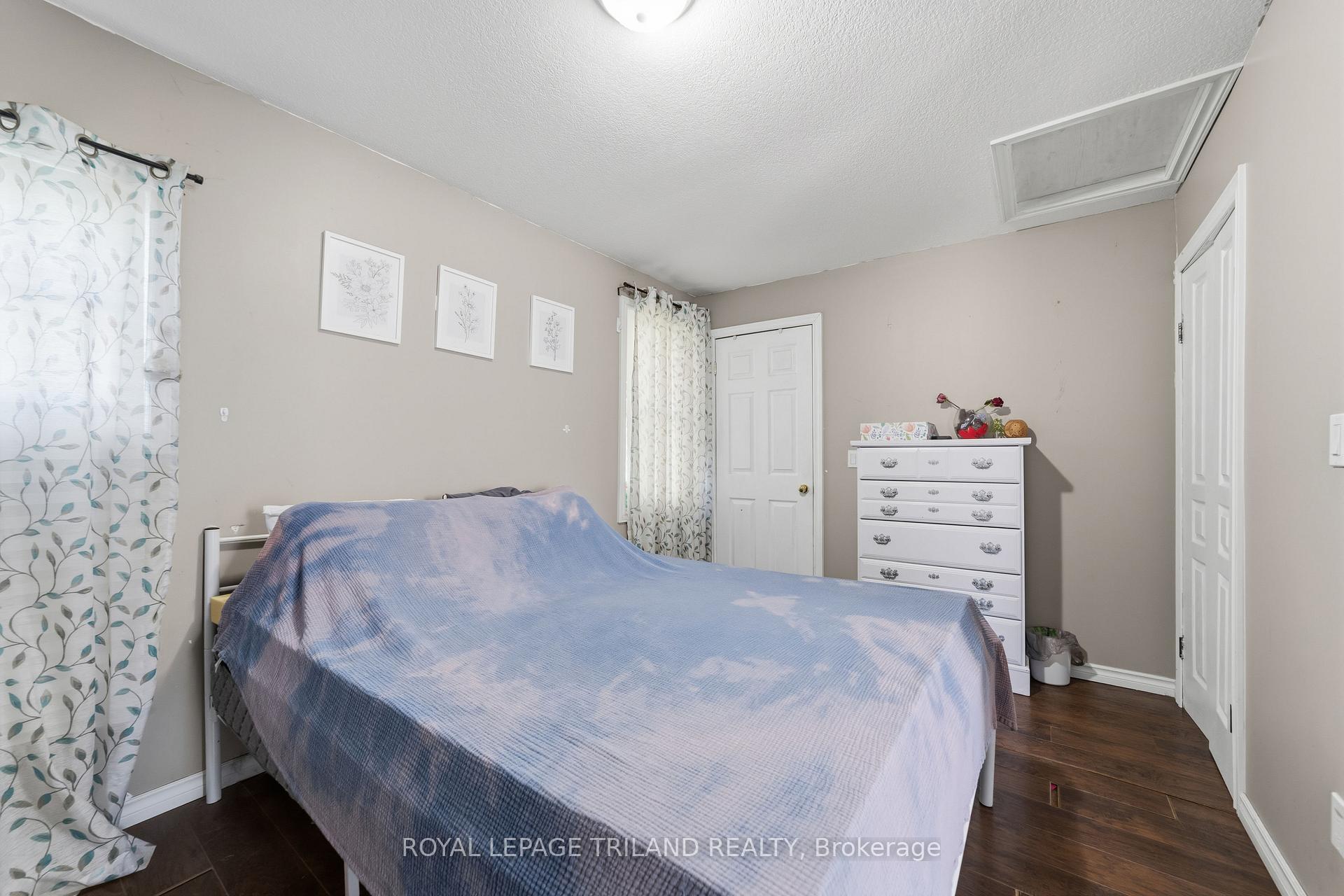 Photo 29 of 15 Dundas Street, Newbury — HOMEH