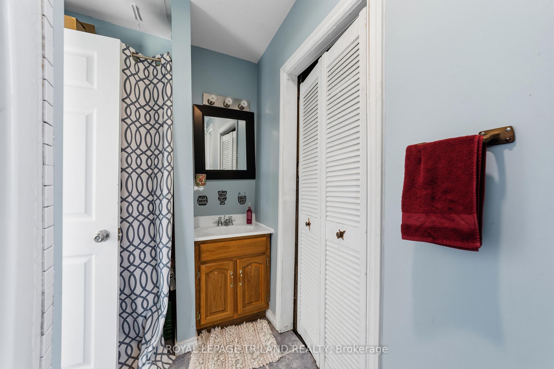 Photo 31 of 15 Dundas Street, Newbury — HOMEH