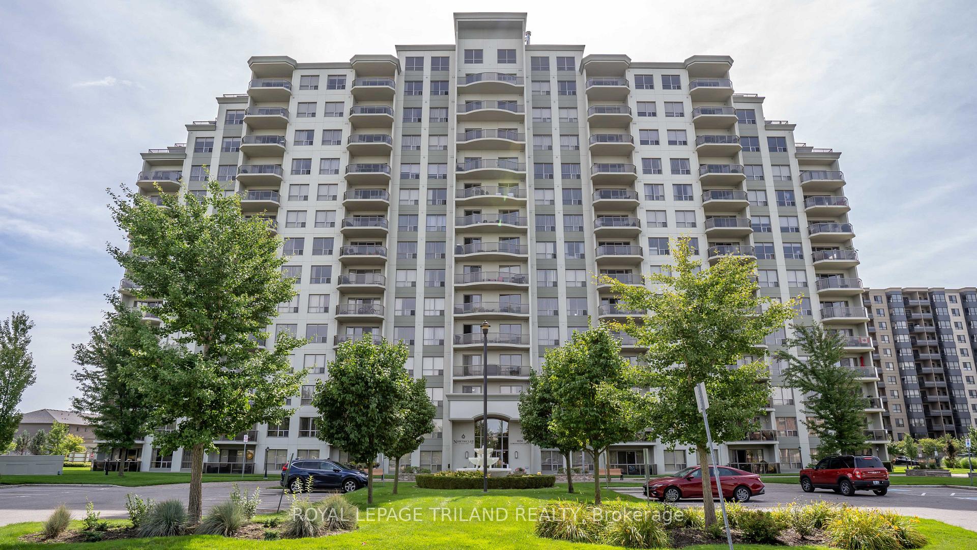 Photo of Unit 812, 1030 Coronation Drive