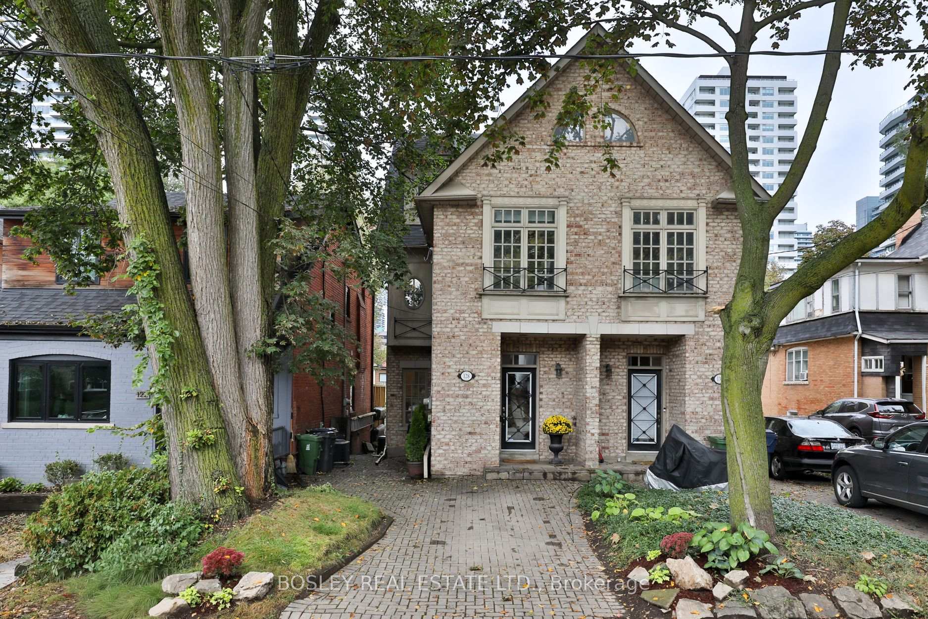 Photo 1 of 128 Hillsdale Avenue E, Toronto, Mount Pleasant West — HOMEH