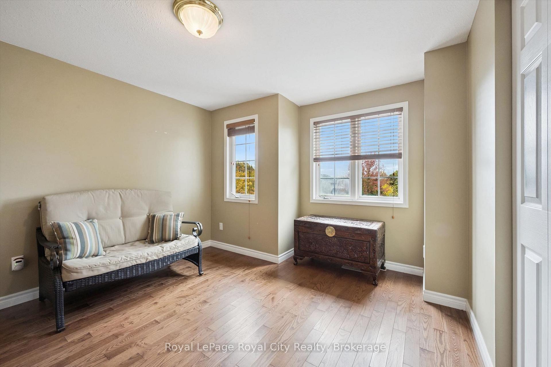 Photo 16 of 133 Bradson Drive, Guelph, Grange Road — HOMEH