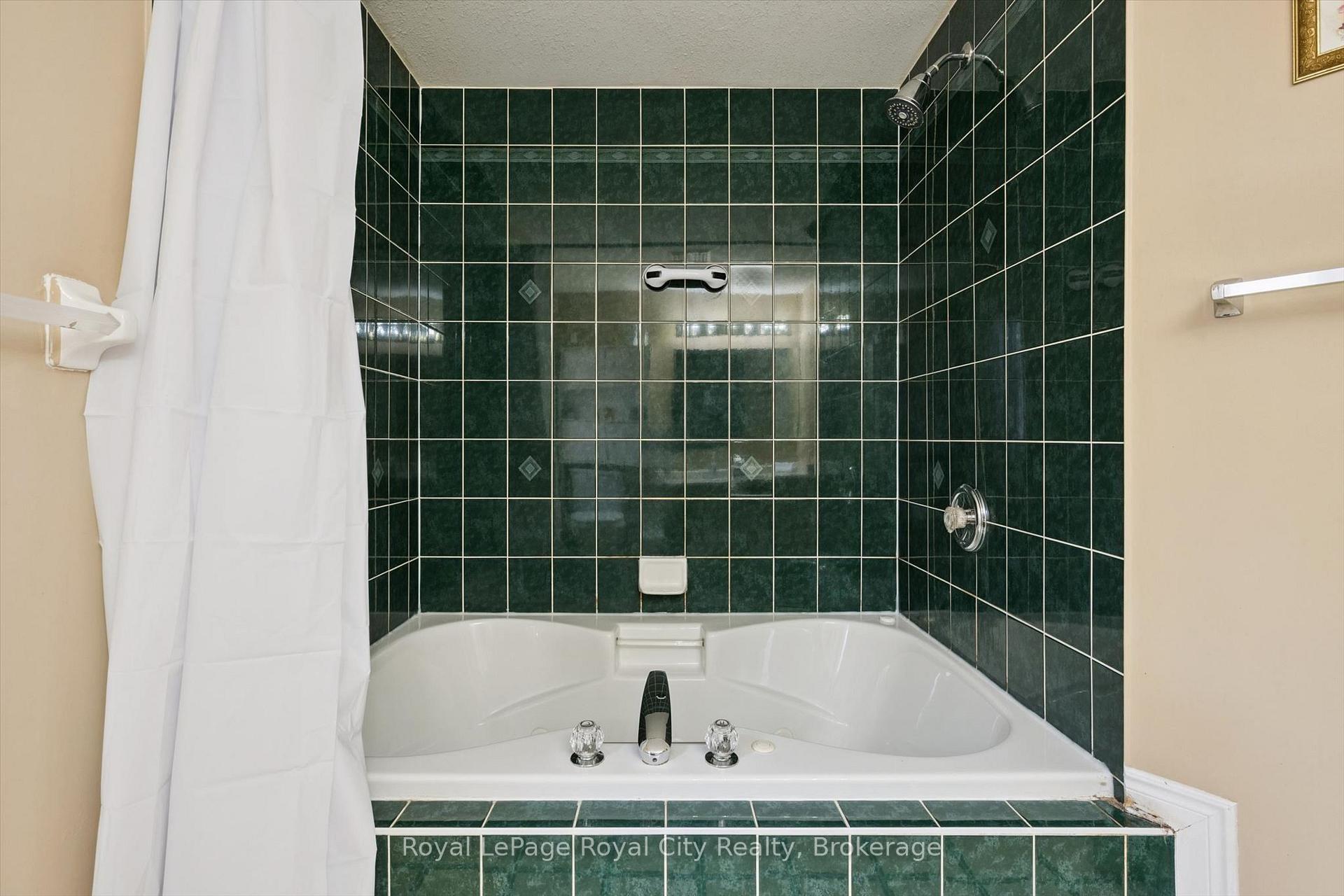 Photo 18 of 133 Bradson Drive, Guelph, Grange Road — HOMEH
