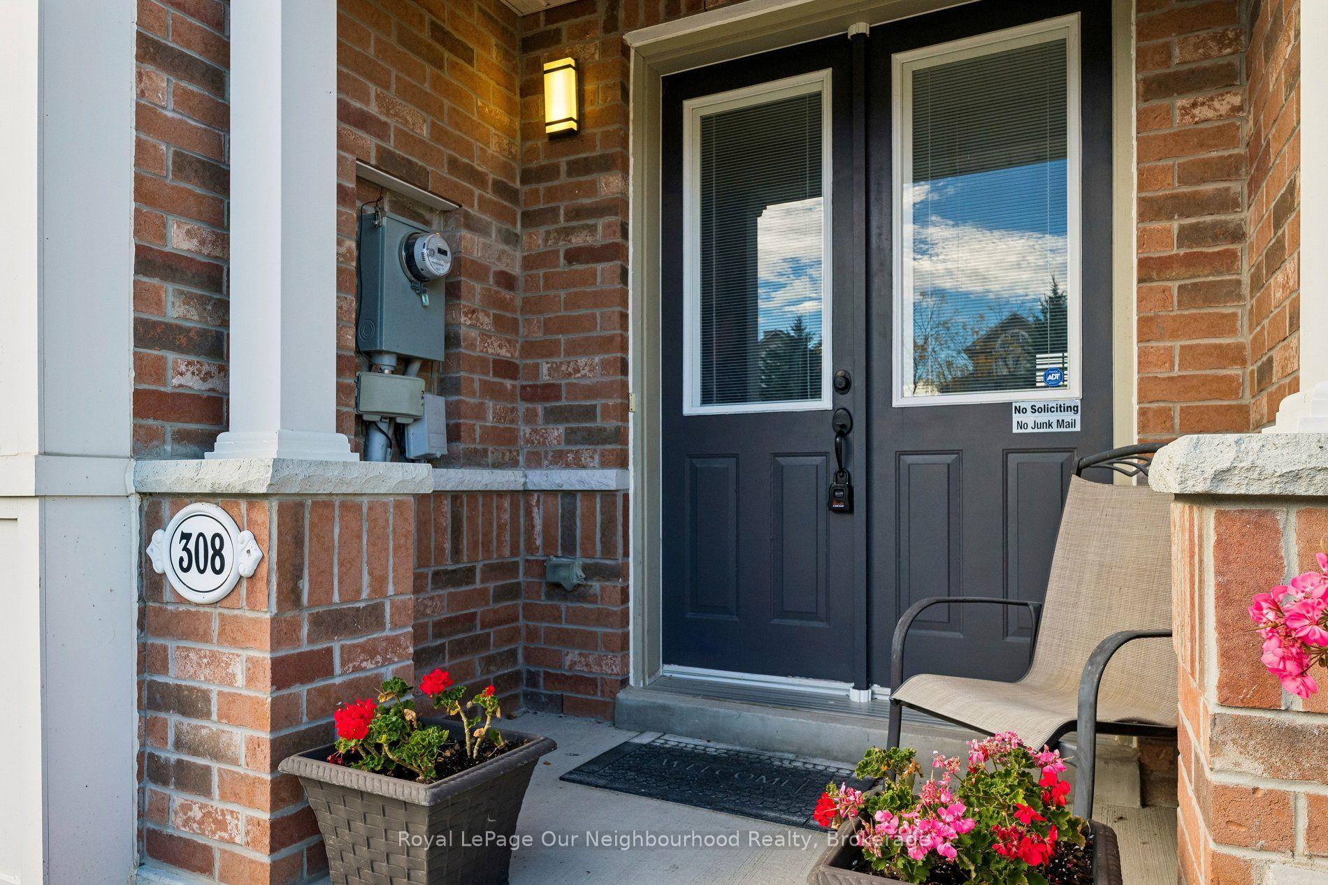 Photo 2 of 308 Lakebreeze Drive, Clarington, Newcastle — HOMEH