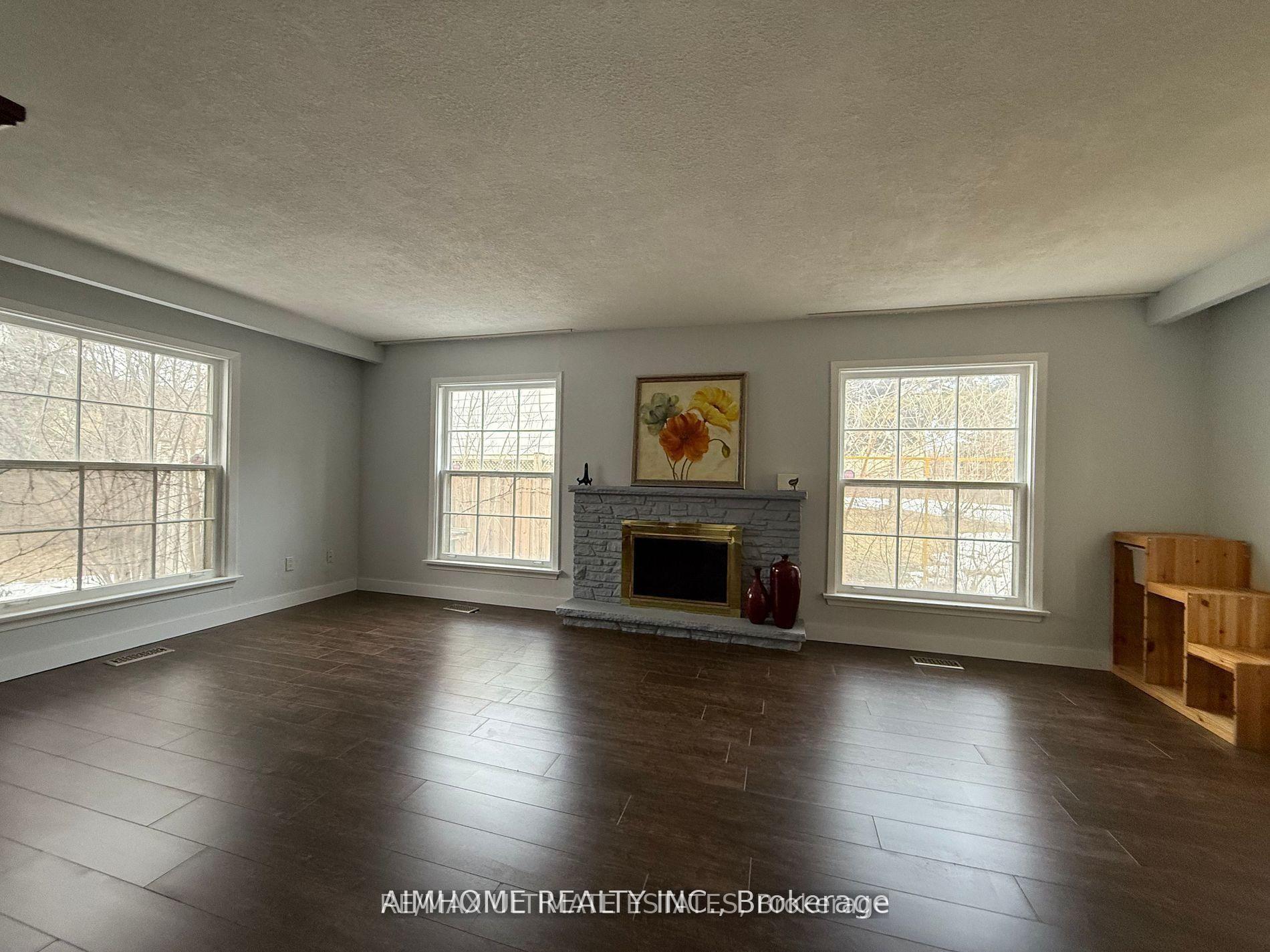 Photo 19 of 338 Steeles Avenue E, Markham, Bayview Glen — HOMEH