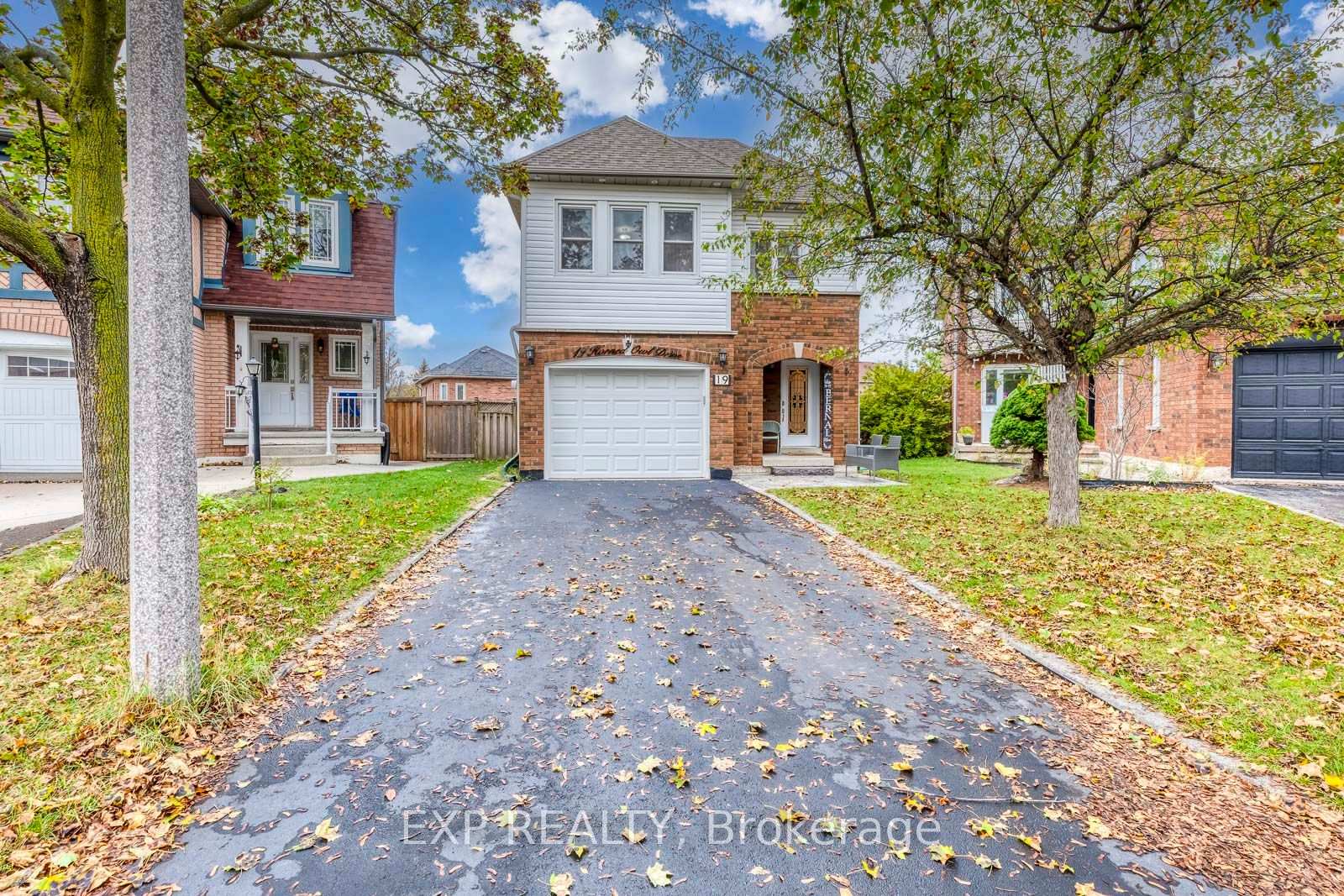 Photo 1 of 19 Horned Owl Drive, Brampton, Sandringham-Wellington — HOMEH
