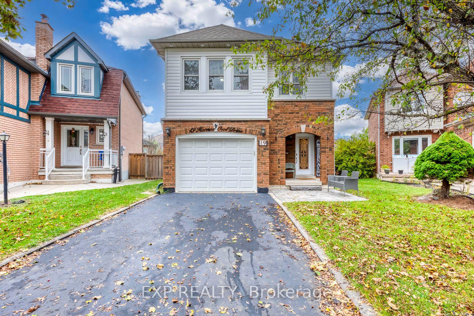 Photo 2 of 19 Horned Owl Drive, Brampton, Sandringham-Wellington — HOMEH