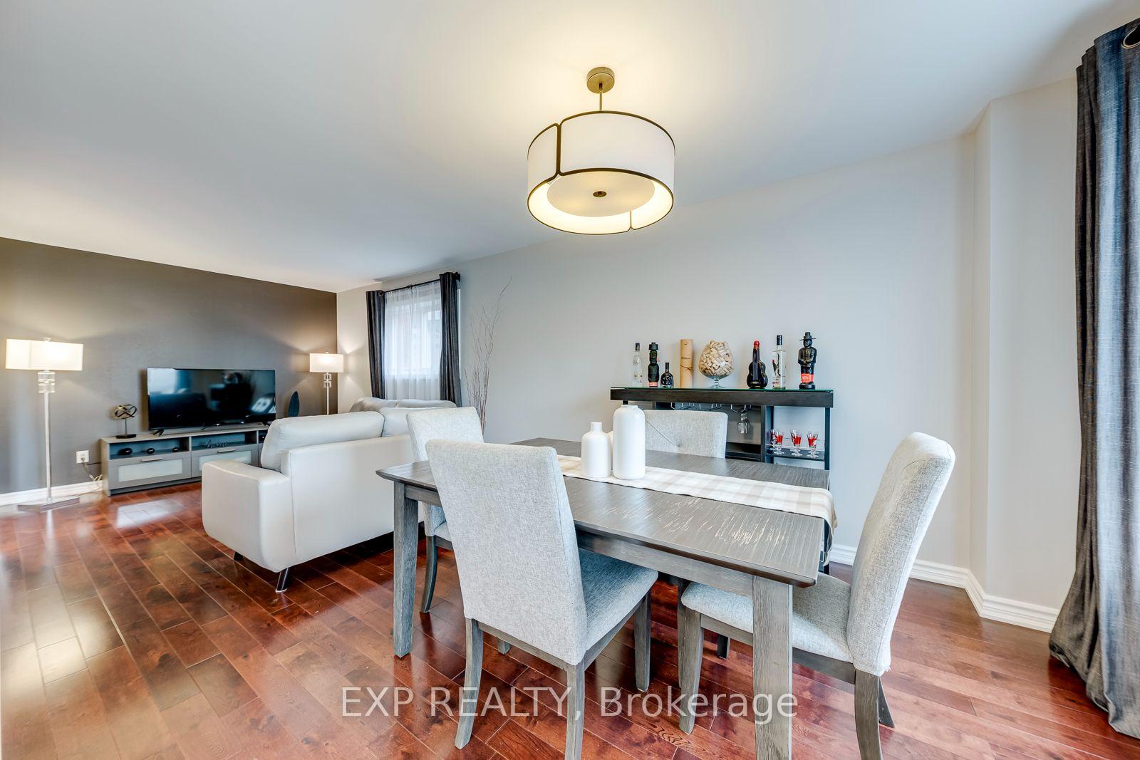 Photo 12 of 19 Horned Owl Drive, Brampton, Sandringham-Wellington — HOMEH