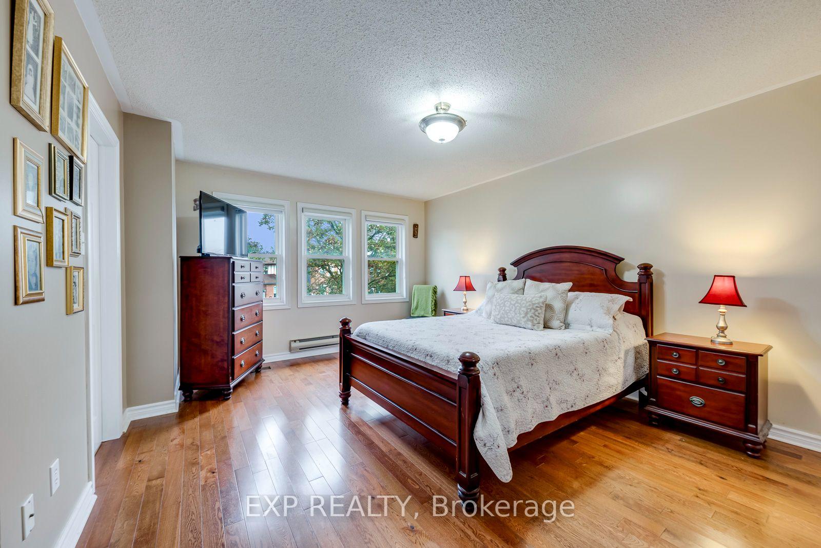 Photo 25 of 19 Horned Owl Drive, Brampton, Sandringham-Wellington — HOMEH