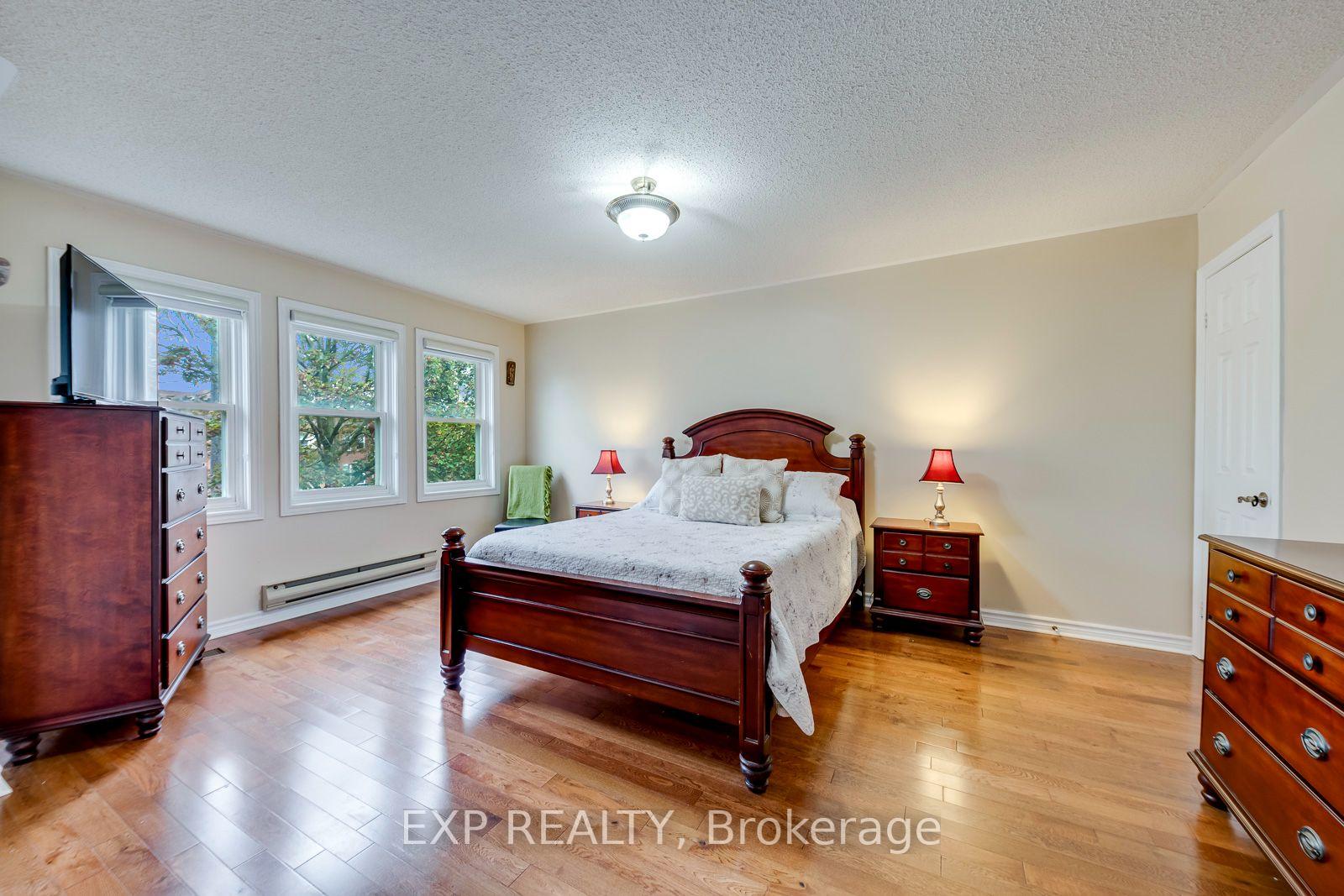 Photo 26 of 19 Horned Owl Drive, Brampton, Sandringham-Wellington — HOMEH