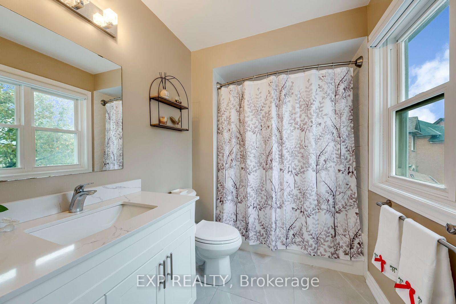 Photo 28 of 19 Horned Owl Drive, Brampton, Sandringham-Wellington — HOMEH
