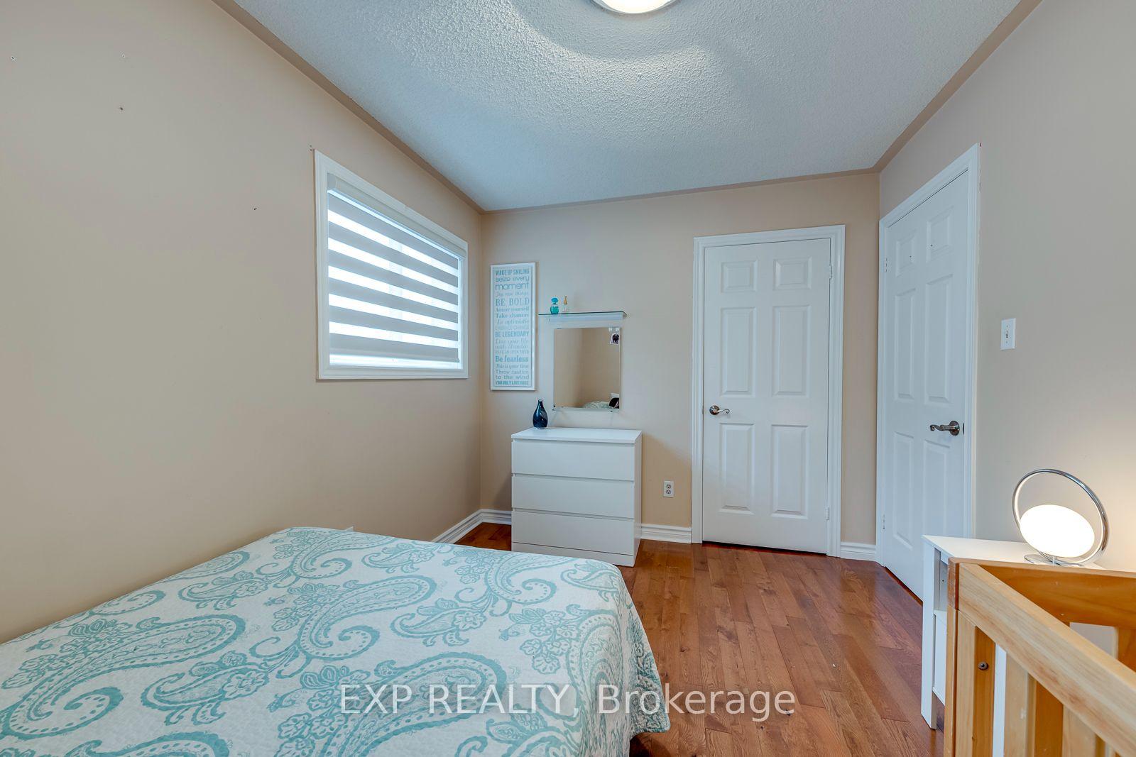 Photo 33 of 19 Horned Owl Drive, Brampton, Sandringham-Wellington — HOMEH