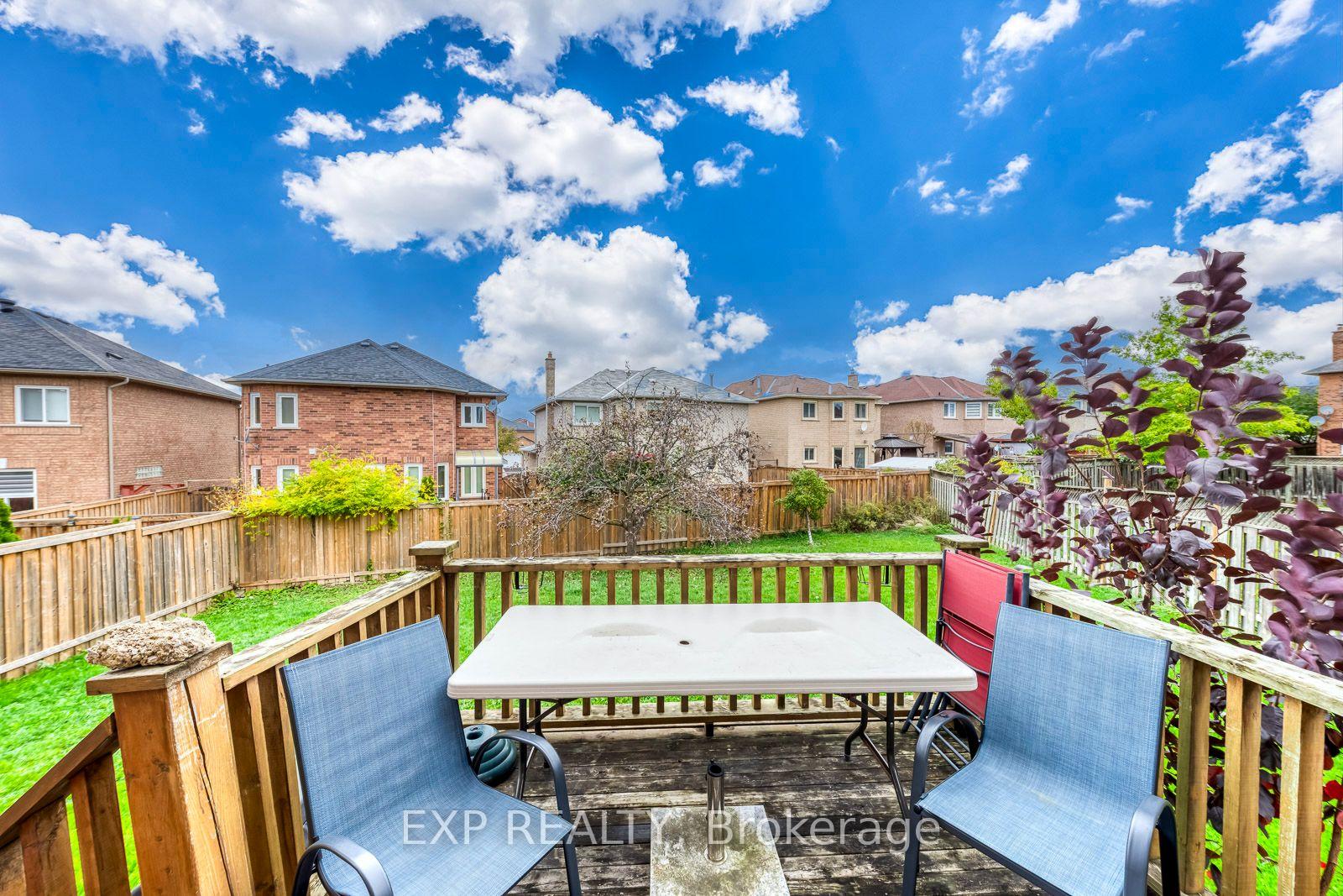 Photo 42 of 19 Horned Owl Drive, Brampton, Sandringham-Wellington — HOMEH