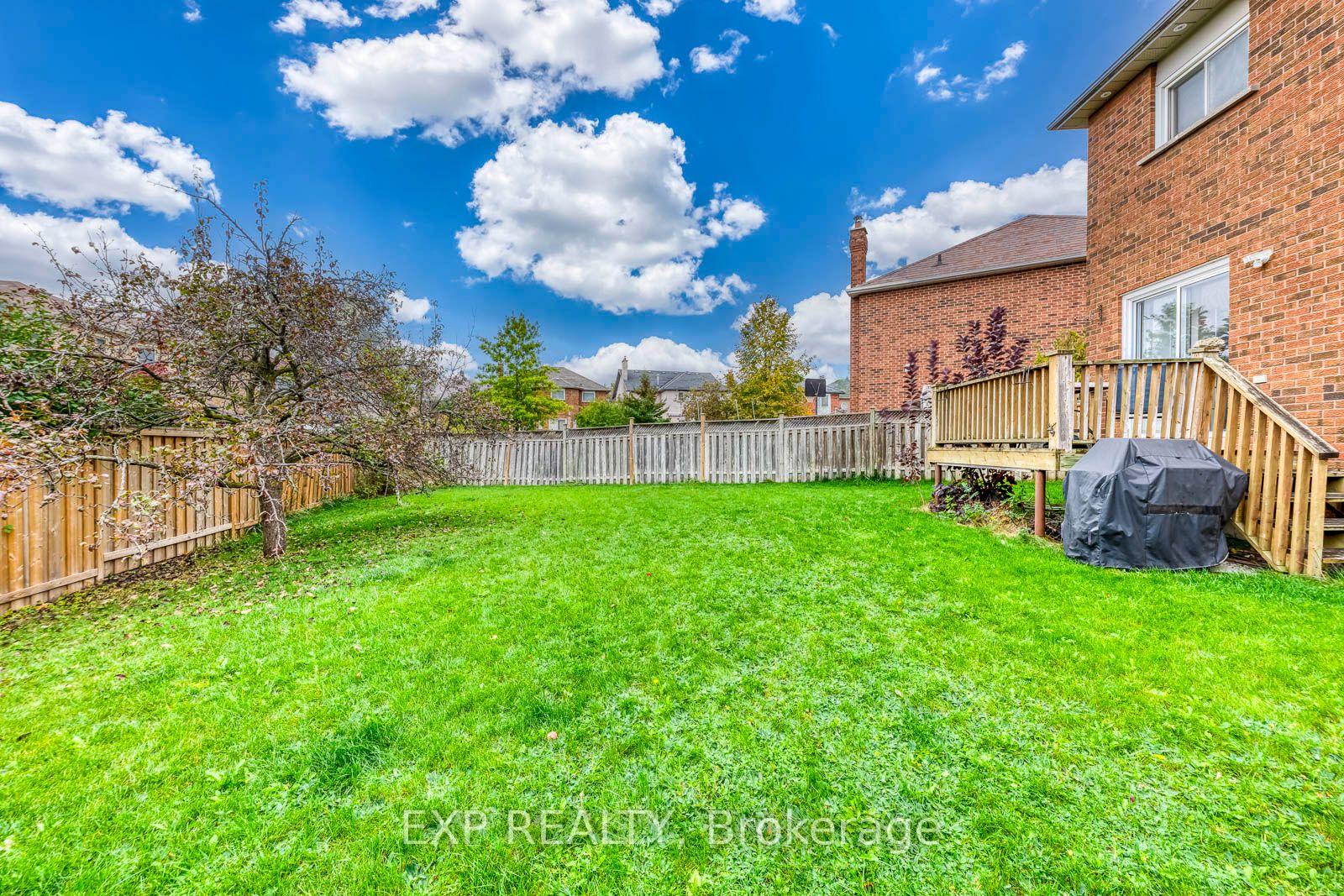Photo 45 of 19 Horned Owl Drive, Brampton, Sandringham-Wellington — HOMEH