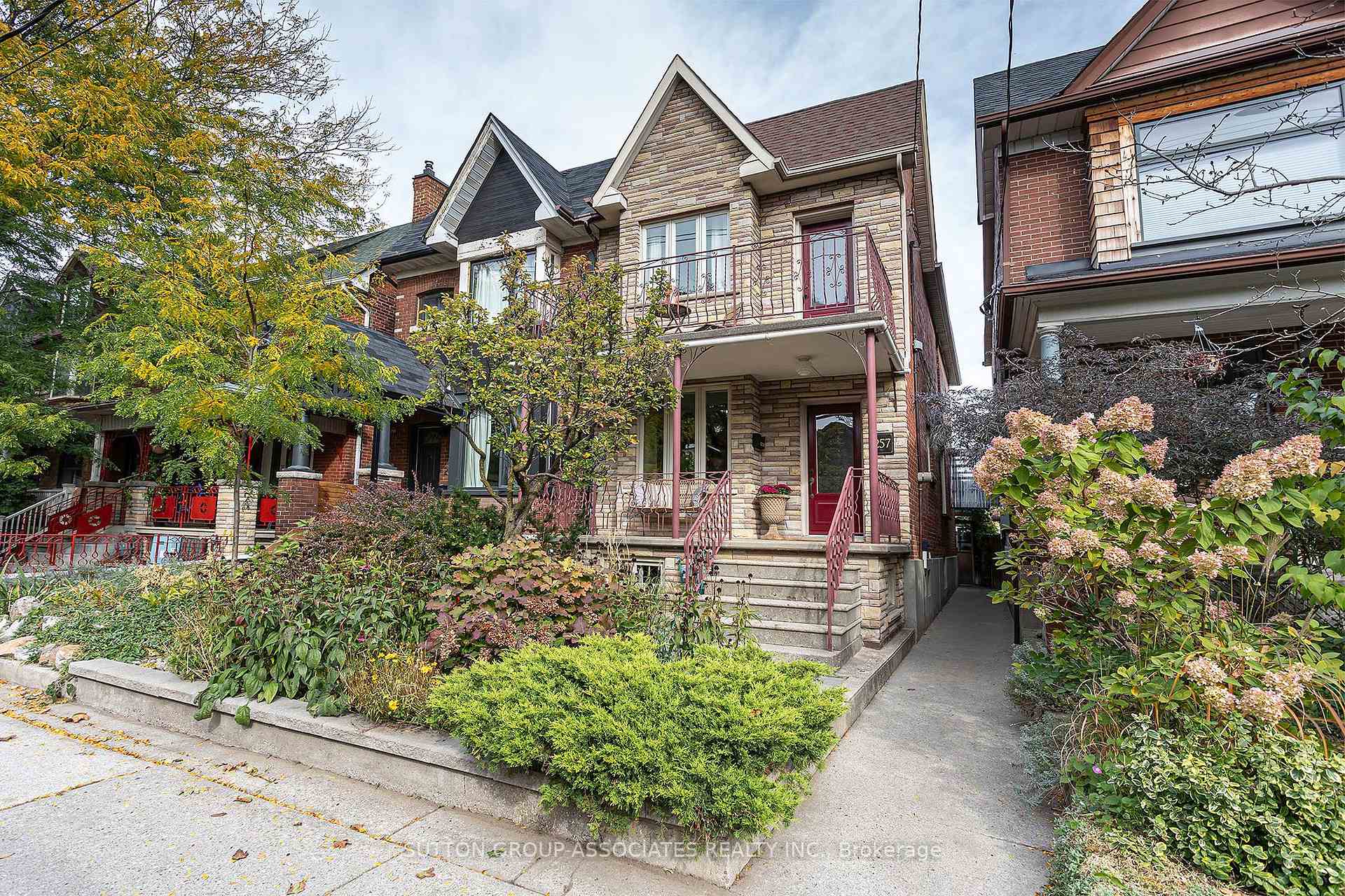 Photo 1 of 257 Perth Avenue, Toronto, Dovercourt-Wallace Emerson-Junction — HOMEH