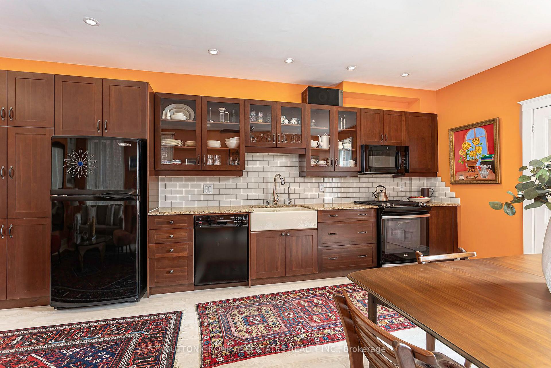 Photo 11 of 257 Perth Avenue, Toronto, Dovercourt-Wallace Emerson-Junction — HOMEH