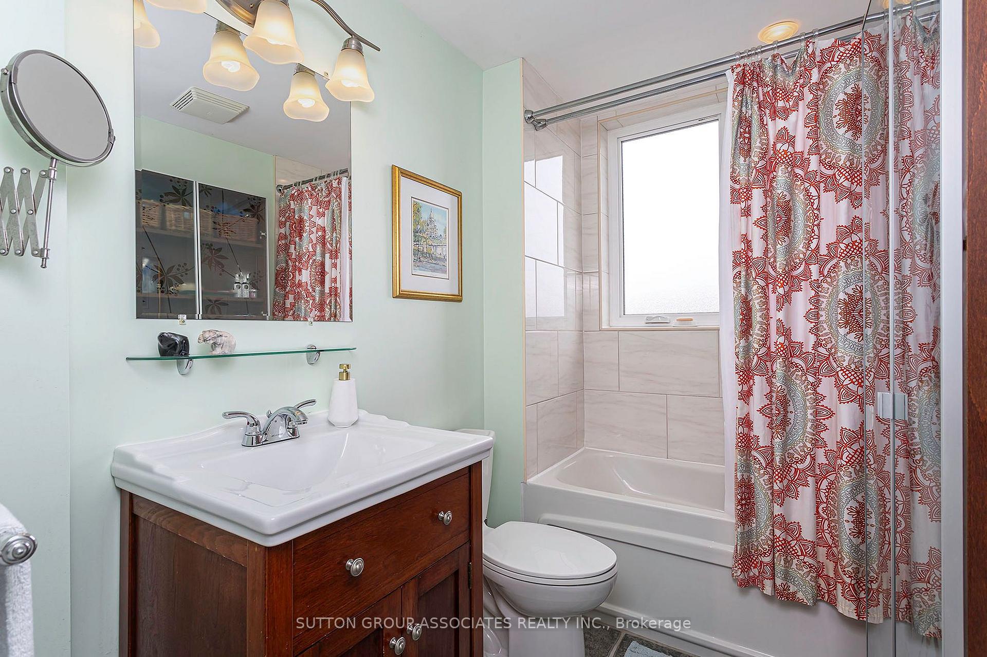 Photo 31 of 257 Perth Avenue, Toronto, Dovercourt-Wallace Emerson-Junction — HOMEH