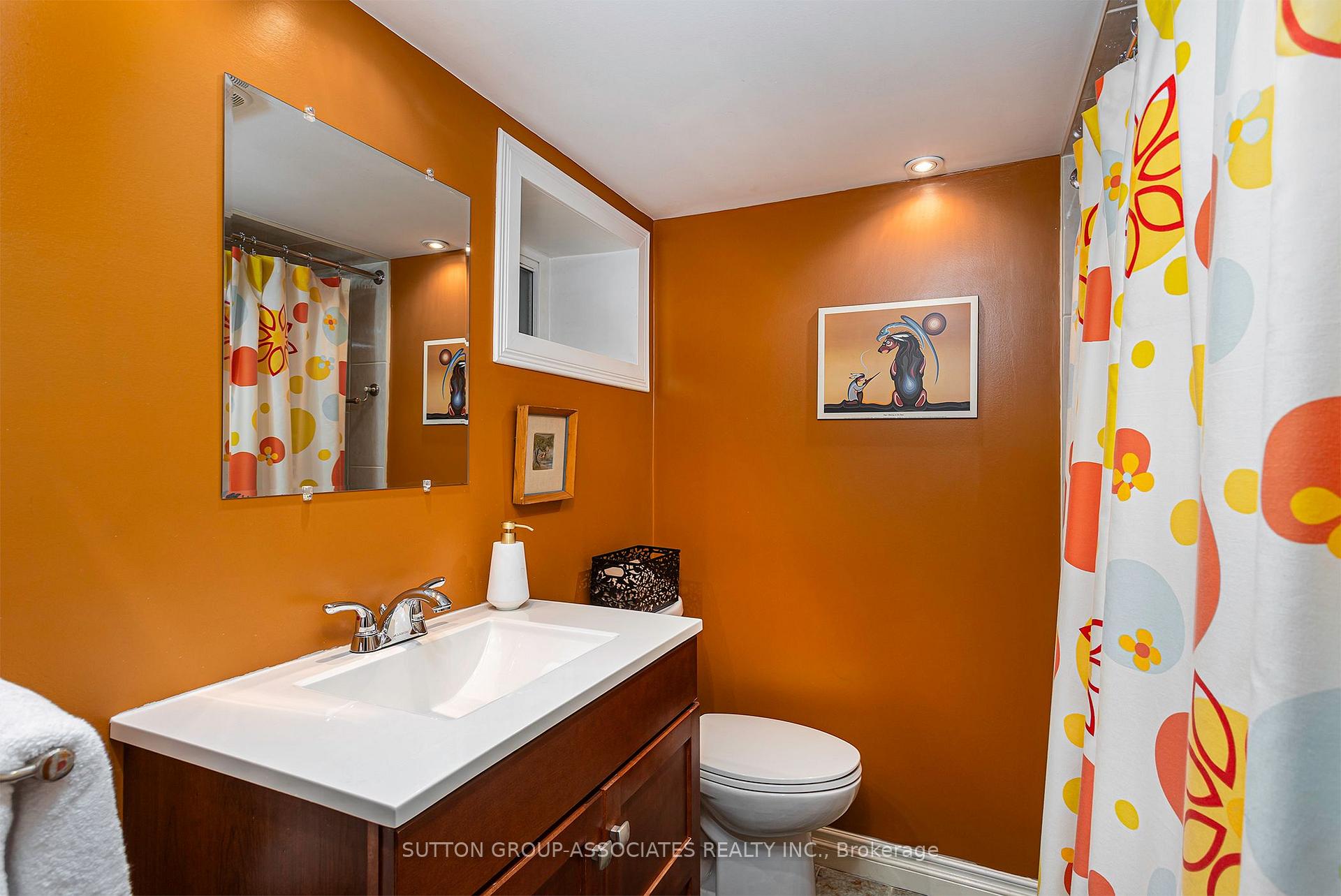 Photo 38 of 257 Perth Avenue, Toronto, Dovercourt-Wallace Emerson-Junction — HOMEH