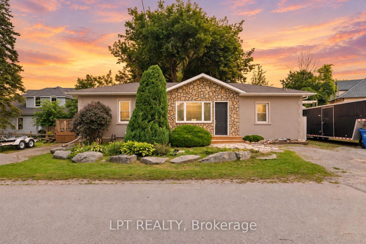 Photo 14 of 427 Lake Drive E, Georgina, Historic Lakeshore Communities — HOMEH
