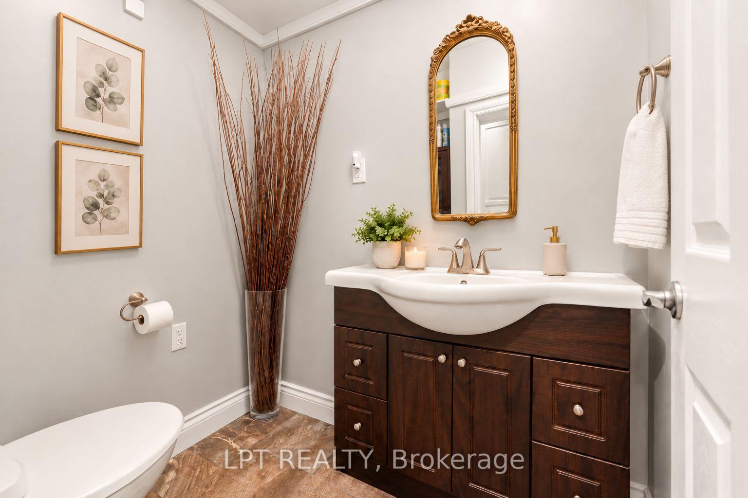 Photo 26 of 427 Lake Drive E, Georgina, Historic Lakeshore Communities — HOMEH