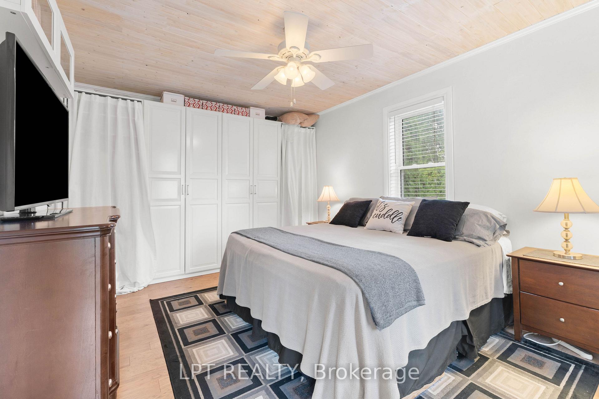 Photo 28 of 427 Lake Drive E, Georgina, Historic Lakeshore Communities — HOMEH
