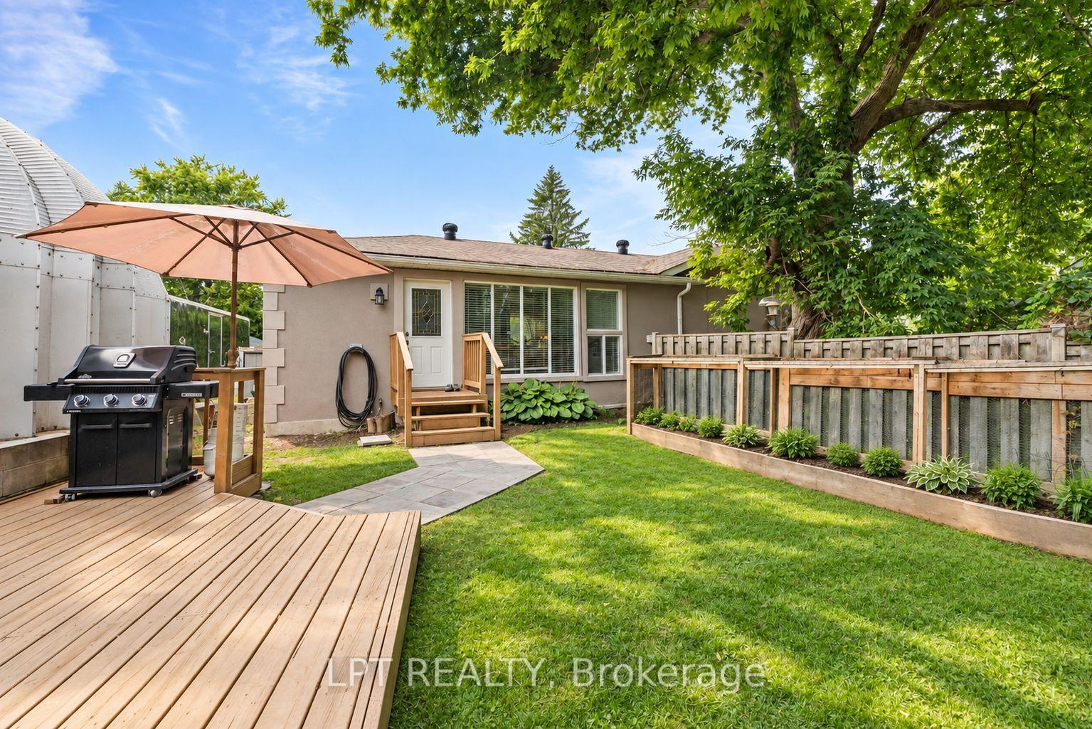 Photo 38 of 427 Lake Drive E, Georgina, Historic Lakeshore Communities — HOMEH