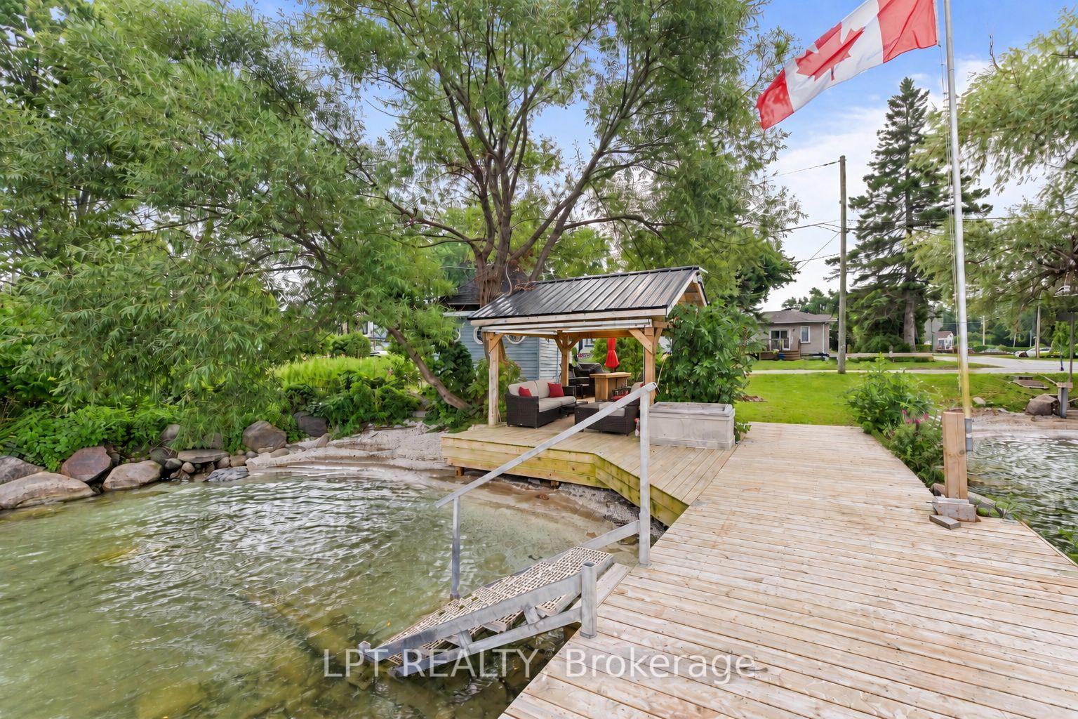 Photo 43 of 427 Lake Drive E, Georgina, Historic Lakeshore Communities — HOMEH